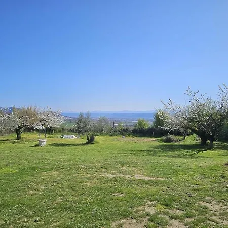 Le Calme Entre Gorges Du Verdon Et Luberon * Pierrevert