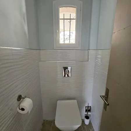 Le Calme Entre Gorges Du Verdon Et Luberon アパート Pierrevert