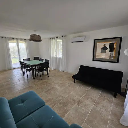 Le Calme Entre Gorges Du Verdon Et Luberon アパート